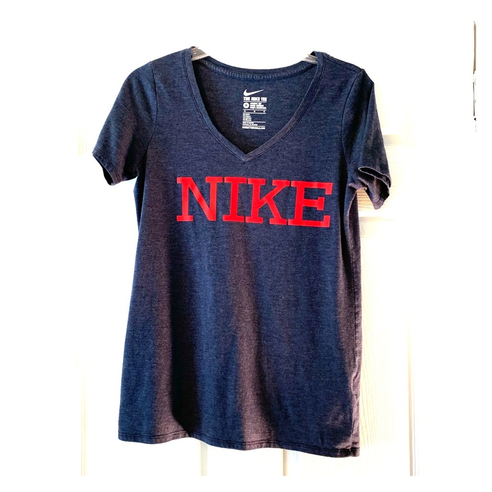 Nike medium T-shirt navy red fun soft